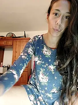 Luna-Natural online show from 9, 2, 2026