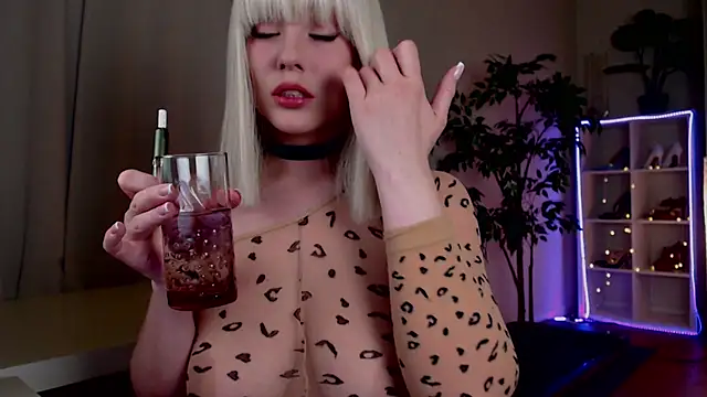 Queensy Sins online show from 16, 5, 2026