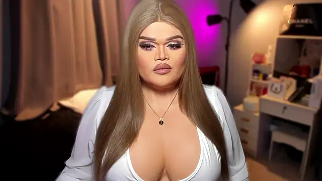 Snapshot of KarolinaThompson chatting on 21, 12, 2024 KarolinaThompson online show from 21, 12, 2024