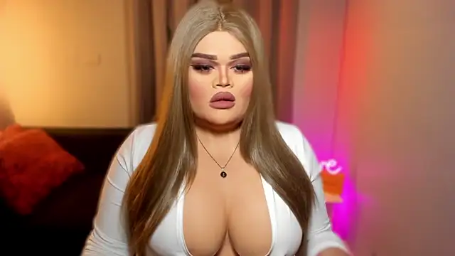 Snapshot of KarolinaThompson chatting on 20, 2, 2025 KarolinaThompson online show from 20, 2, 2025