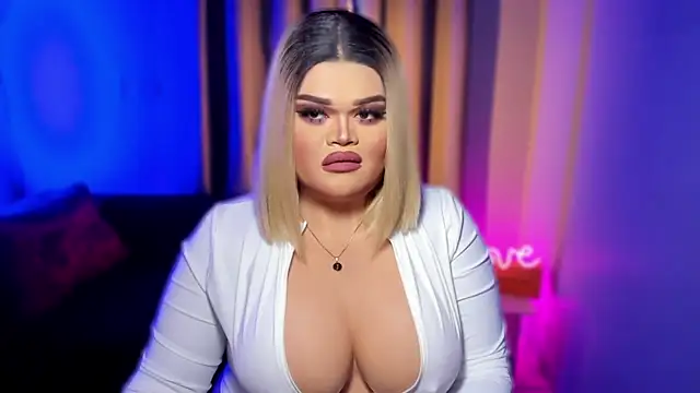 Snapshot of KarolinaThompson chatting on 31, 1, 2025 KarolinaThompson online show from 31, 1, 2025