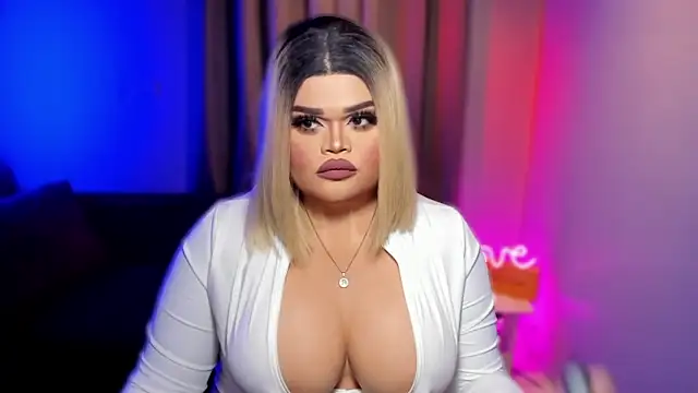 Snapshot of KarolinaThompson chatting on 21, 2, 2025 KarolinaThompson online show from 21, 2, 2025