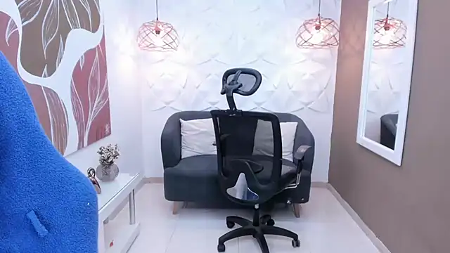 Sharon tits online show from 29, 5, 2026