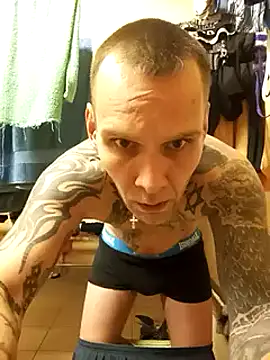 Snapshot of rus333 chatting on 7, 1, 2025 rus333 online show from 7, 1, 2025