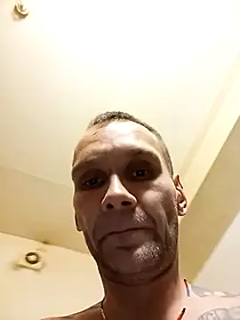 Snapshot of rus333 chatting on 9, 12, 2024 rus333 online show from 9, 12, 2024