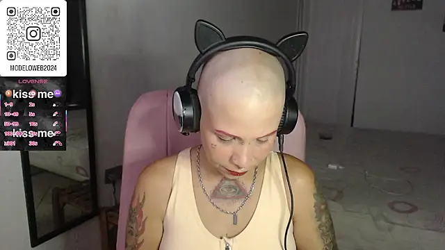 moon cat85 online show from 6, 3, 2025