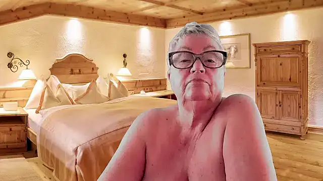 GrannyChrissy68 online show from 20, 2, 2026