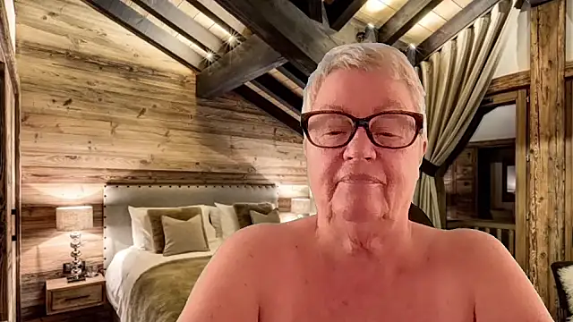 GrannyChrissy68 online show from 18, 3, 2026