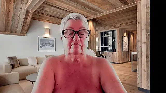 GrannyChrissy68 online show from 15, 2, 2026