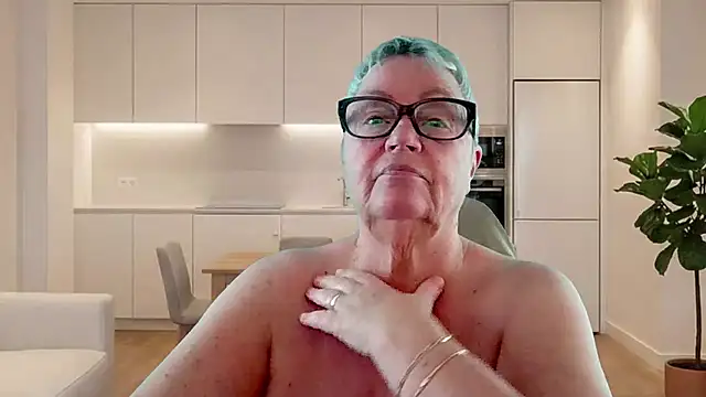 Snapshot of GrannyChrissy68 chatting on 19, 6, 2026 GrannyChrissy68 online show from 19, 6, 2026