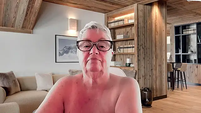 GrannyChrissy68 online show from 14, 2, 2026