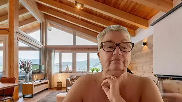 GrannyChrissy68 online show from 9, 3, 2026