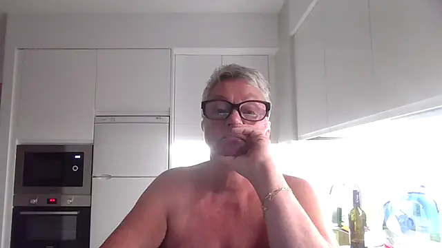 GrannyChrissy68 online show from 10, 10, 2025