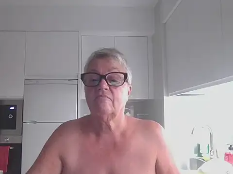 GrannyChrissy68 online show from 12, 10, 2025