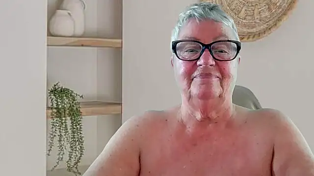 Snapshot of GrannyChrissy68 chatting on 8, 7, 2026 GrannyChrissy68 online show from 8, 7, 2026