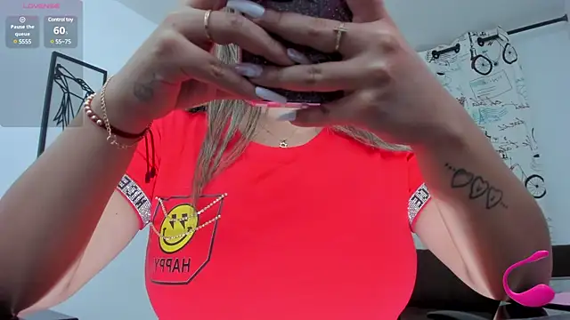 Snapshot of sweetfabianaxl chatting on 22, 3, 2025 sweetfabianaxl online show from 22, 3, 2025