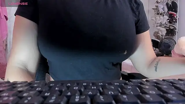 Snapshot of sweetfabianaxl chatting on 30, 9, 2025 sweetfabianaxl online show from 30, 9, 2025