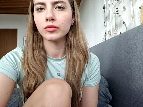 Snapshot of RubyRubin chatting on 1, 3, 2025 RubyRubin online show from 1, 3, 2025