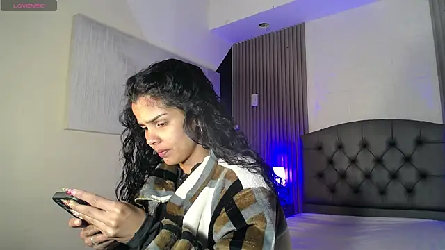 Snapshot of ximena_diaz chatting on 11, 9, 2025 ximena diaz online show from 11, 9, 2025