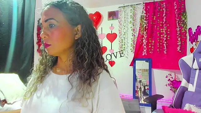 samantha  smile online show from 17, 10, 2025