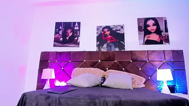 Snapshot of Ariana_lopezz chatting on 4, 3, 2025 Ariana lopezz online show from 4, 3, 2025