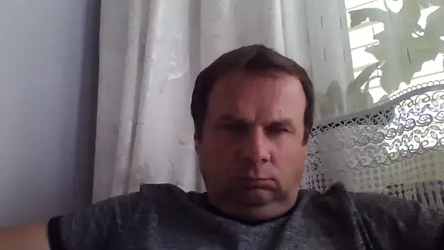 Snapshot of grzes19763 chatting on 1, 6, 2026 grzes19763 online show from 1, 6, 2026