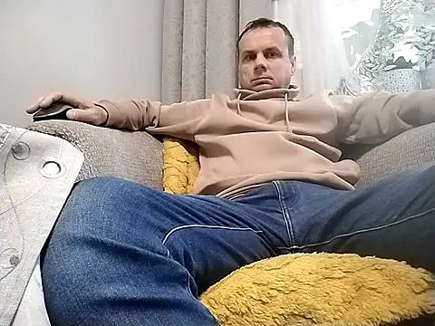 Snapshot of grzes19763 chatting on 10, 10, 2025 grzes19763 online show from 10, 10, 2025