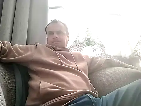 Snapshot of grzes19763 chatting on 13, 11, 2025 grzes19763 online show from 13, 11, 2025