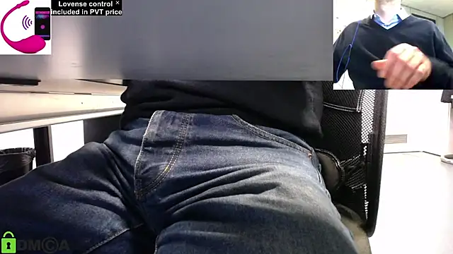 Snapshot of pliko chatting on 25, 2, 2025 pliko online show from 25, 2, 2025