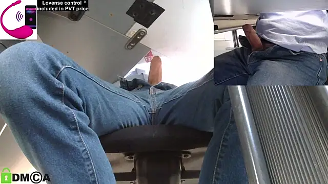 Snapshot of pliko chatting on 28, 10, 2025 pliko online show from 28, 10, 2025