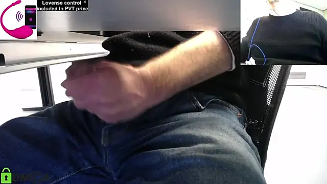 Snapshot of pliko chatting on 2, 12, 2024 pliko online show from 2, 12, 2024