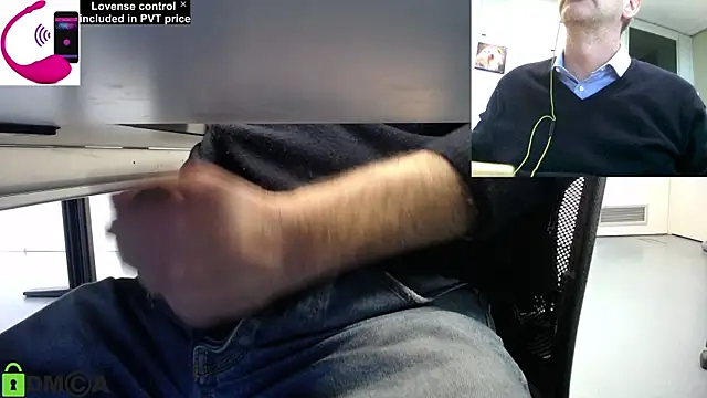 Snapshot of pliko chatting on 10, 11, 2025 pliko online show from 10, 11, 2025