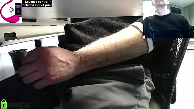 Snapshot of pliko chatting on 12, 3, 2025 pliko online show from 12, 3, 2025