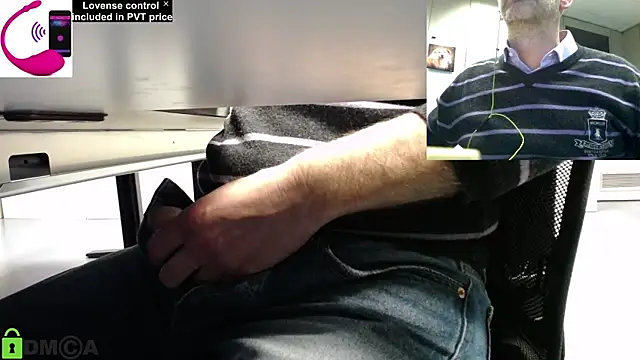 Snapshot of pliko chatting on 18, 11, 2025 pliko online show from 18, 11, 2025