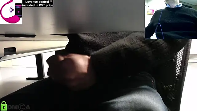 Snapshot of pliko chatting on 16, 12, 2024 pliko online show from 16, 12, 2024