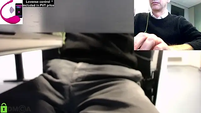 Snapshot of pliko chatting on 1, 12, 2025 pliko online show from 1, 12, 2025