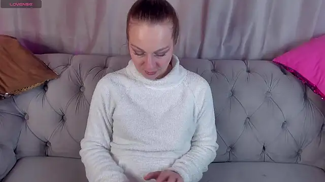 GwenCarter online show from 25, 1, 2025