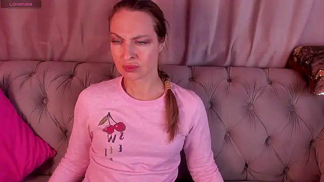 GwenCarter online show from 19, 1, 2025