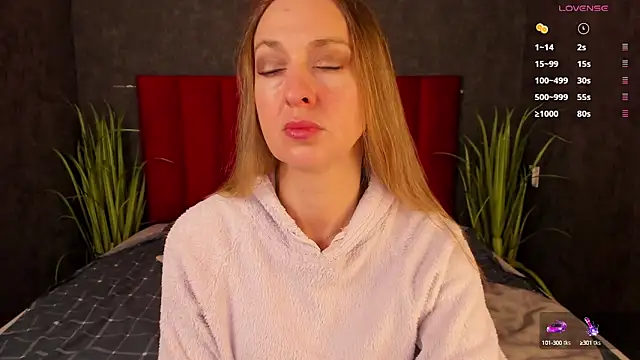 GwenCarter online show from 6, 3, 2025