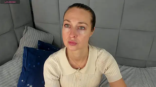 GwenCarter online show from 18, 2, 2025