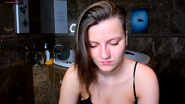 MelindaTin online show from 21, 2, 2025