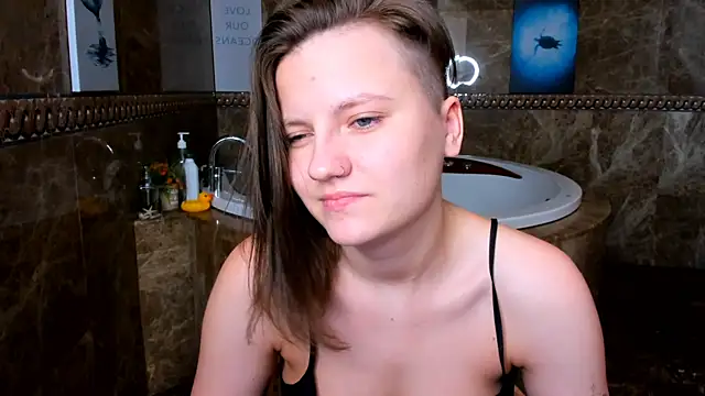 MelindaTin online show from 21, 2, 2025