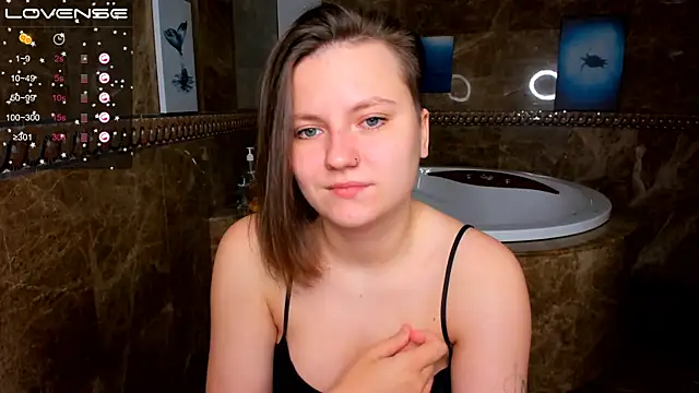 MelindaTin online show from 8, 11, 2025