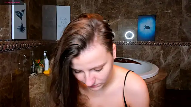 MelindaTin online show from 7, 3, 2025