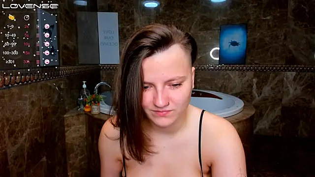 MelindaTin online show from 12, 11, 2025