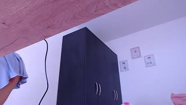 step daughter online show from 22, 10, 2025