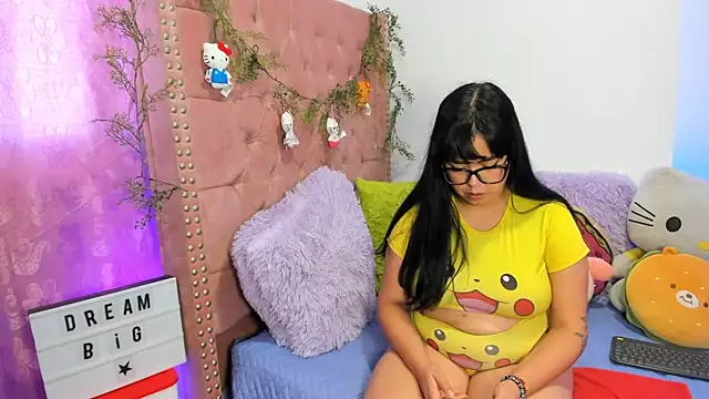 LillyCandy online show from 12, 6, 2026