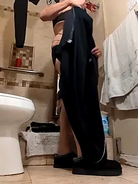bobby69cock online show from 27, 4, 2026