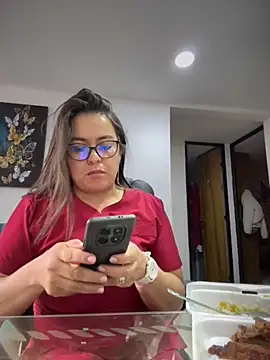 Ixchel Anaid online show from 28, 4, 2026