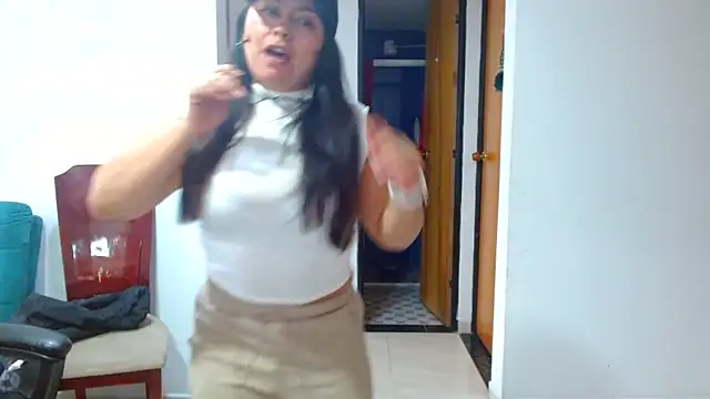 Ixchel Anaid online show from 9, 3, 2026